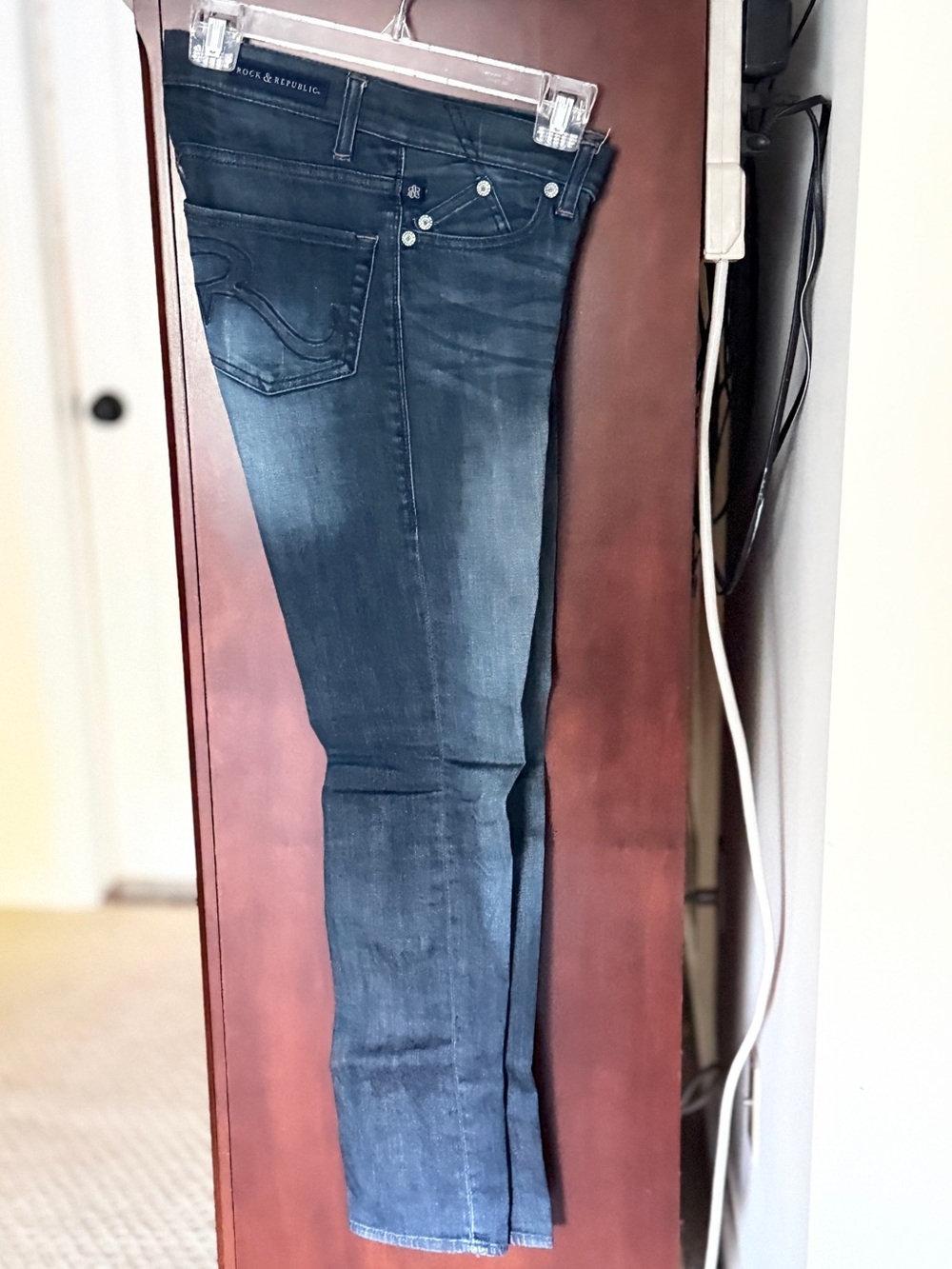 Rock & Republic Skinny Jeans in Dark Blue Wash